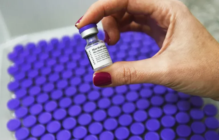 Študija – Cepiva koronavirusa mRNA podjetja BioNTech Pfizer: mejne vrednosti presežene 500-krat